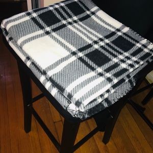 White and Black blanket